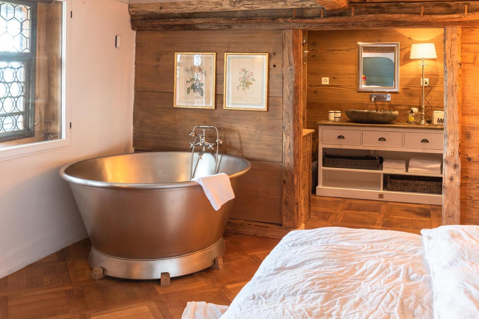 Keiser'S Kammer Meisterschwanden Buitenkant foto
